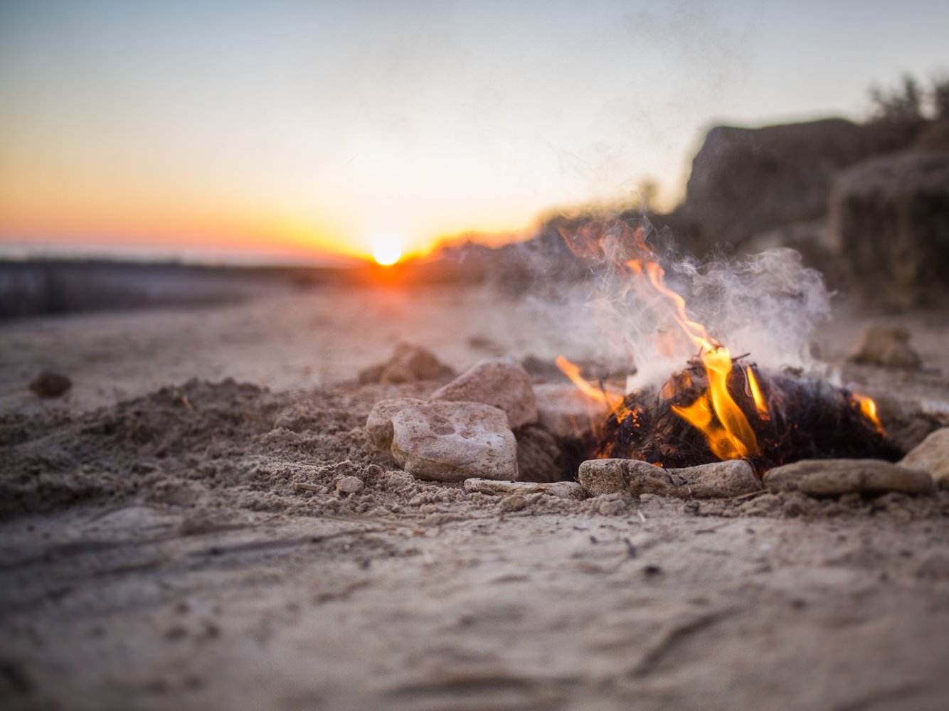 Lagerfeuer am Strand
